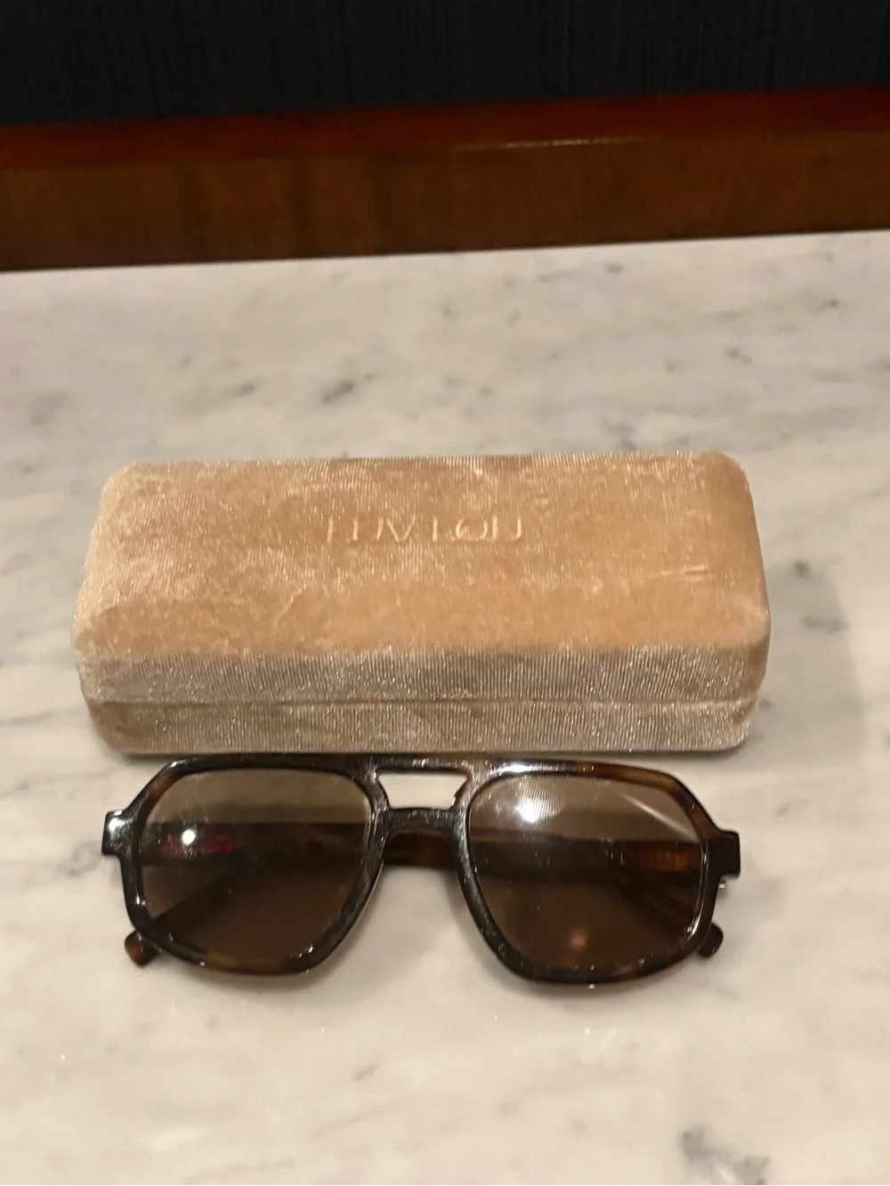 Luv Lou “The Banks” Aviator Sunglasses in Moss Tort